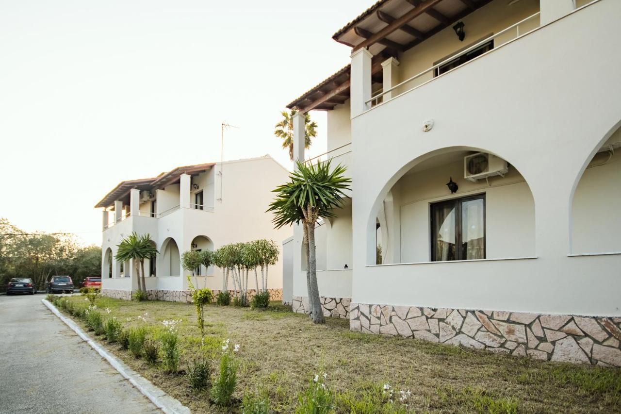 Parakladi Seaside Retreat Melikia Luaran gambar