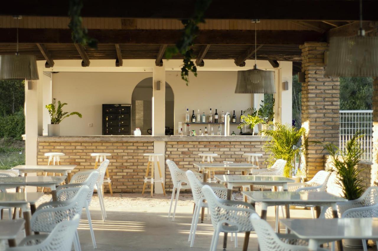Parakladi Seaside Retreat Melikia Luaran gambar